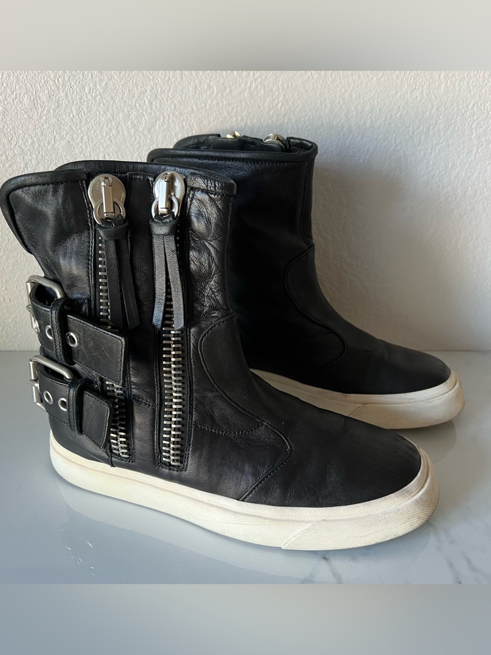 Giuseppe Zanotti Women’s Buckle Biker High Top Sneakers Size 36 Black US 6